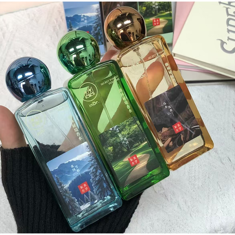 عطر فاخر للجنسين برائحة العود  - مراجعة Best Perfume Fragrance وسعره