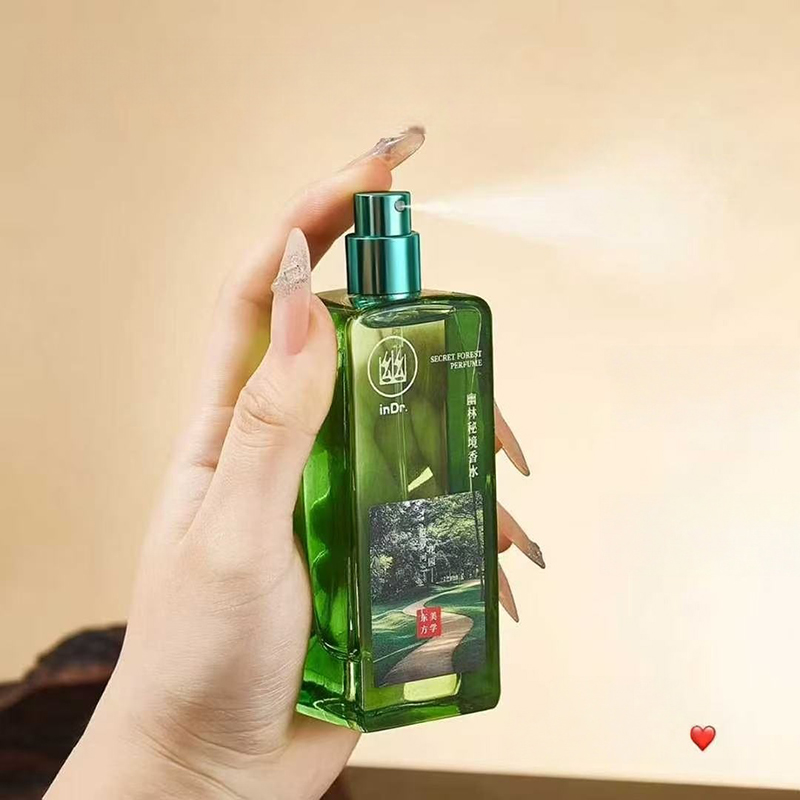 عطر فاخر للجنسين برائحة العود  - مراجعة Best Perfume Fragrance وسعره