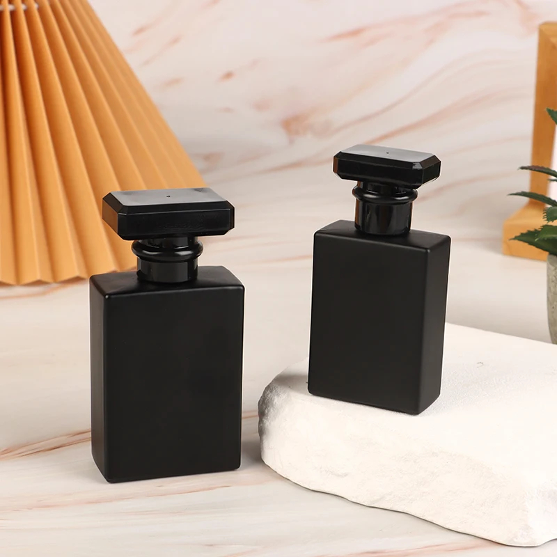 30/50 مللي زجاجة عطر سوداء لام - مراجعة Perfume Quotes وسعره
