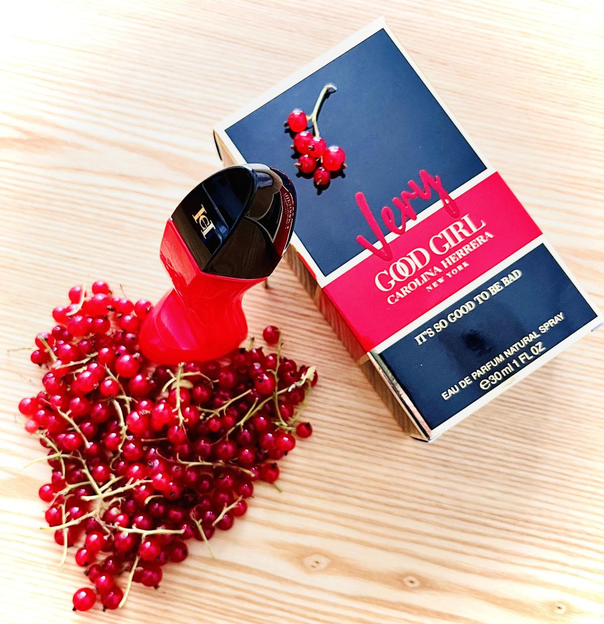 عطر كارولينا هيريرا فيري جود ج - مراجعة Women'S Perfume Rose Fragrance وسعره
